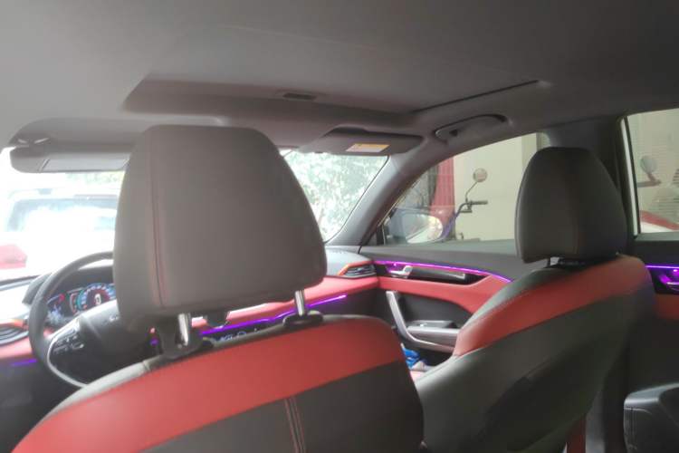 Used Dongfeng Aeolus Yixuan 2021 230T Automatic Dream-Chasing Rider Edition
