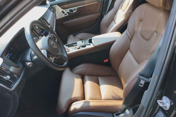 Used Volvo S90 New Energy 2024 Plug-in Hybrid Four-Wheel Drive Long-Range Luxury Smart Edition