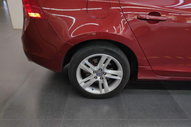 Used Volvo V60 2014 T5 Zhiya Edition