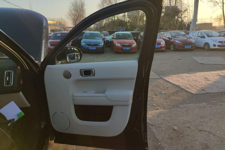 Used Li Auto L8 2023 Pro Model
