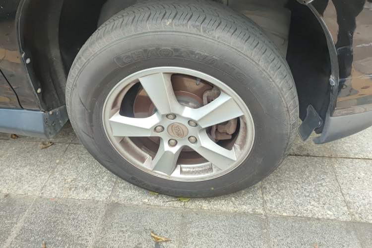 Used BYD S6 2014 2.0L Manual Luxury 5-Seater