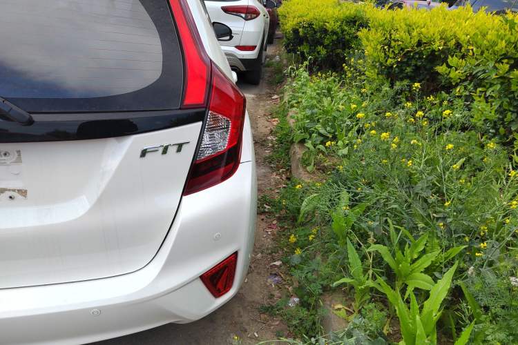 Used Honda Fit 2016 1.5L LX CVT Comfort Model Right Rear Taillight