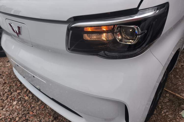 Used Wuling Zhiguang New Energy 2025 Comfort Model Left Front Headlight