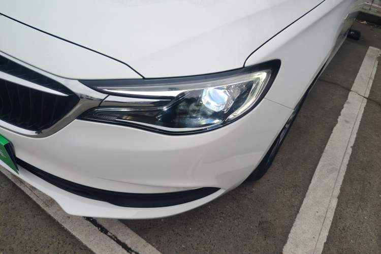 Used Buick GT 2021 Revised Version 1.3T Automatic Mild Hybrid Elite Edition Left Front Headlight