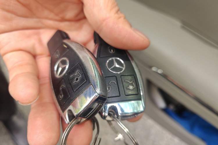 Used Mercedes-Benz S-Class 2011 S 350 L CGI