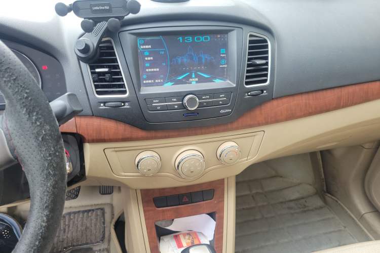 Used Roewe 350 2014 1.5L Automatic Xunyue Version
