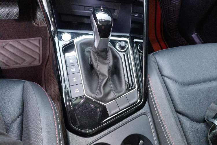 Used Volkswagen Tayron 2021 330TSI Two-Wheel-Drive 3rd Anniversary Limited Edition