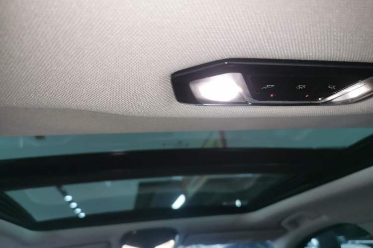 Used BMW 3 Series 2025 330Li M Sport Shadowline Package
