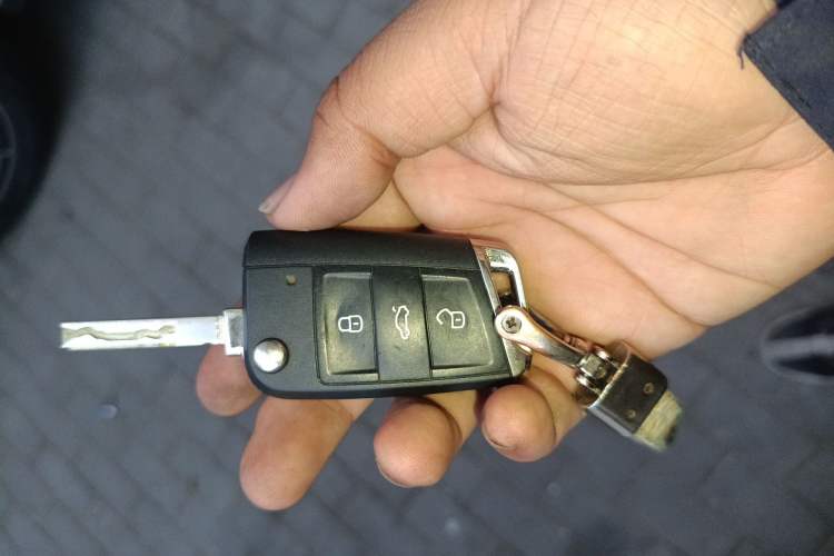 Used Volkswagen Tayron 2020 330TSI Two-Wheel Drive Luxury Smart Connectivity Version Vehicle Key