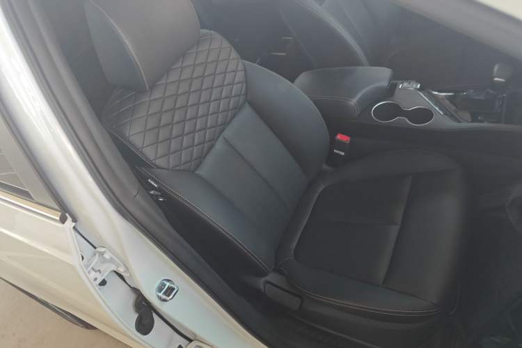 Used Kia KX7 2020 2.0T Automatic Two-Wheel Drive GLS 7-Seater