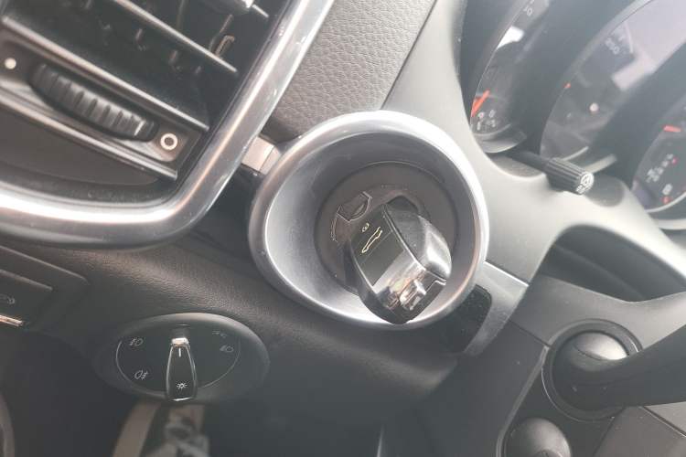 Used Porsche Cayenne  Vehicle Key