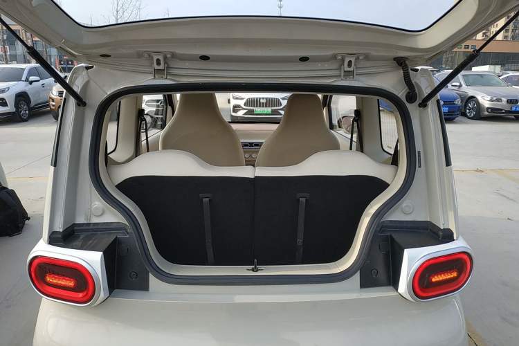 Used Wuling Hongguang MINIEV 2024 3rd Generation 215km Youth Edition Trunk