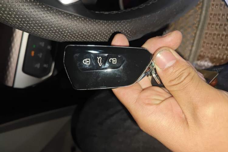 Used Volkswagen ID.6 X 2022 Smart Enjoyment Long-Range Edition