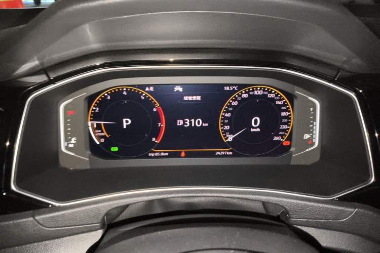 Used Volkswagen T-ROC 2019 280TSI DSG Two-Wheel Drive Comfort Version China VI Standard Instrument Cluster