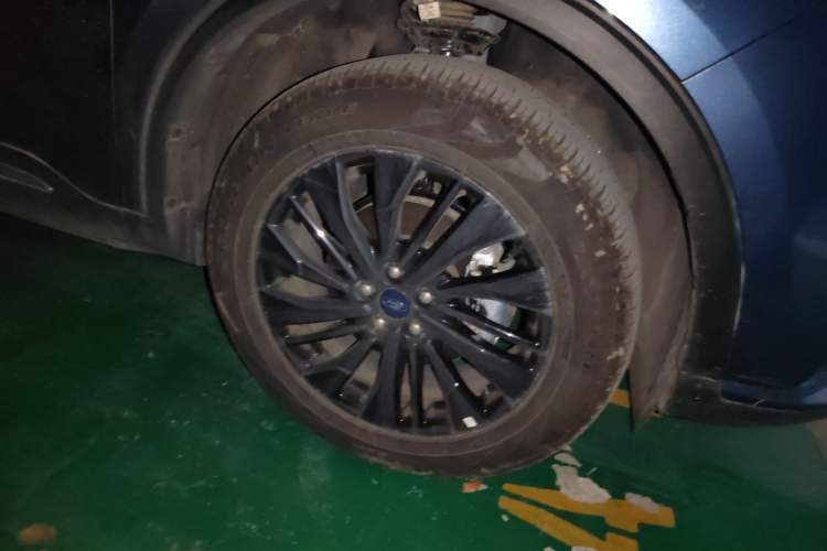 Used Ford Escape 2024 EcoBoost 245 Two-Wheel-Drive Titanium Edition