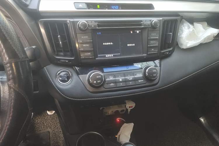 Used Toyota RAV4 2013 2.0L CVT Four-Wheel Drive New Edition
