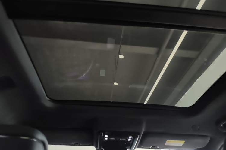 Used Formula Leopard 5 2023 Cloud Ride Flagship Edition Headliner