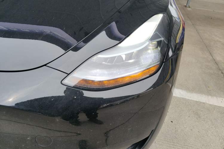 Used Tesla Model Y 2023 Rear-Wheel-Drive Version
