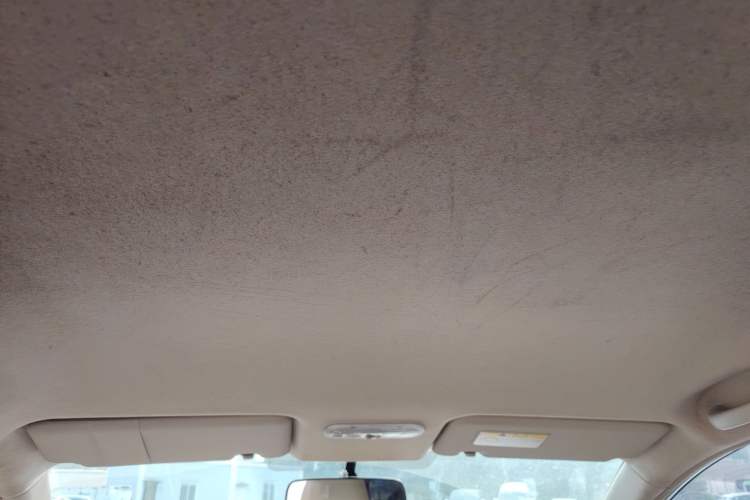 Used Venucia D50 2013 1.6L Manual Fashion Edition
