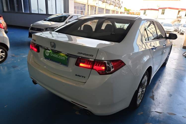 Used Honda Spirior 2013 2.4L Luxury Edition Rear Right 45 Deg
