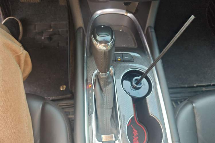 Used Chevrolet Malibu XL 2018 530T Automatic Ruiyi Edition Gear Lever