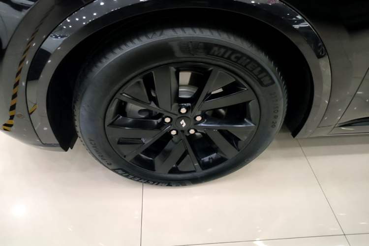 Used Li Auto L8 2023 Max model
