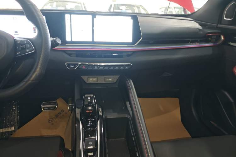 Used Geely Auto Coolray 2022 Bin Yue COOL 1.5TD DCT Battle Edition
