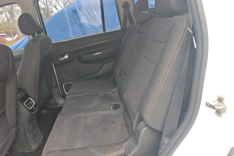 Used SWM X3 2017 1.6L Manual Fashion Model
