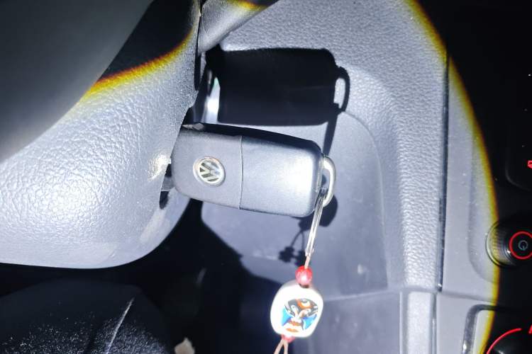 Used Volkswagen Santana 2016 1.6L Manual Fashion Edition Interior 1