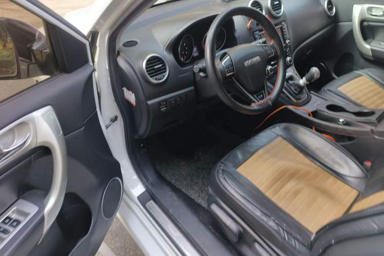 Used Haval H6 2017 Classic Edition 1.5T Manual Two-Wheel Drive Urban Model