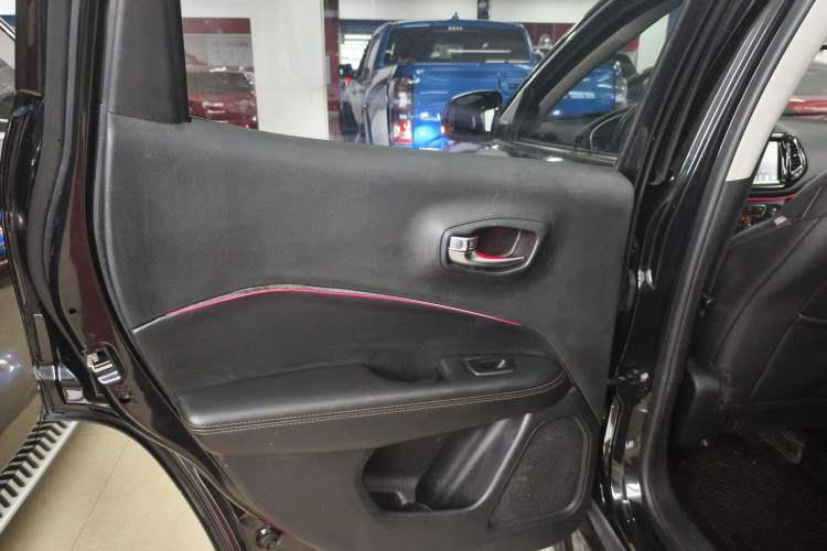 Used Jeep Compass 2019 220T Automatic Family Edition