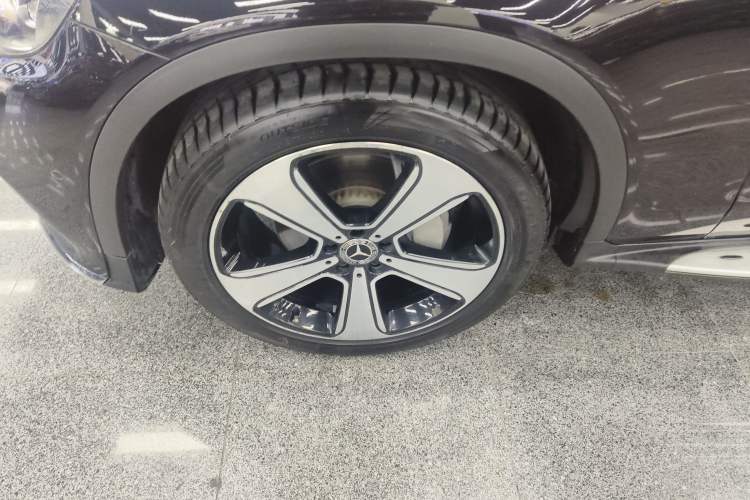 Used Mercedes-Benz GLC 2019 Refreshed GLC 300 L 4MATIC Dynamic Edition
