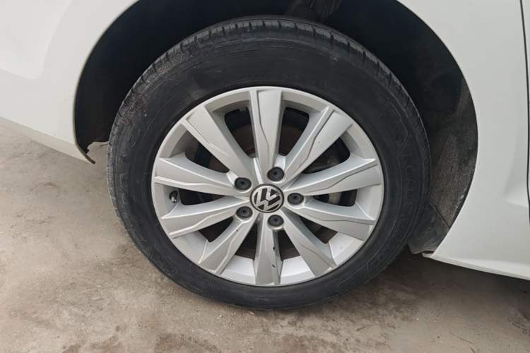 Used Volkswagen Sagitar 2015 1.6L Automatic Comfort Model