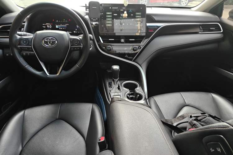 Used Toyota Camry 2021 2.5G Luxury Edition
