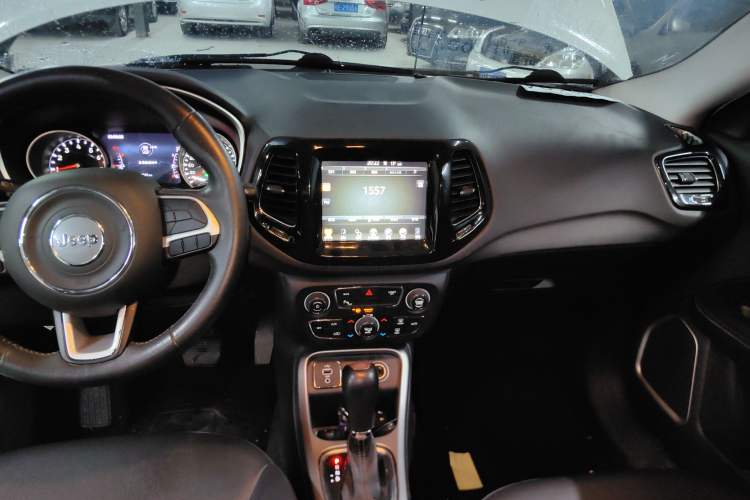 Used Jeep Compass 2017 200T Automatic Family Edition