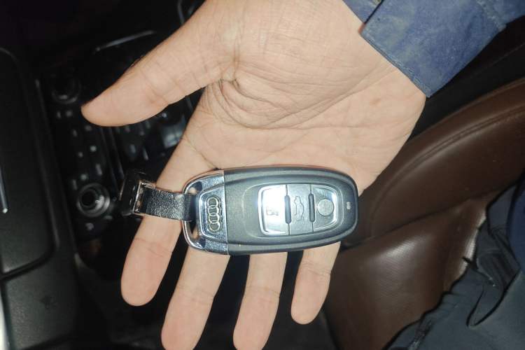 Used Audi A8 2011 A8L 3.0 TFSI quattro Luxury Edition (213kW) Vehicle Key