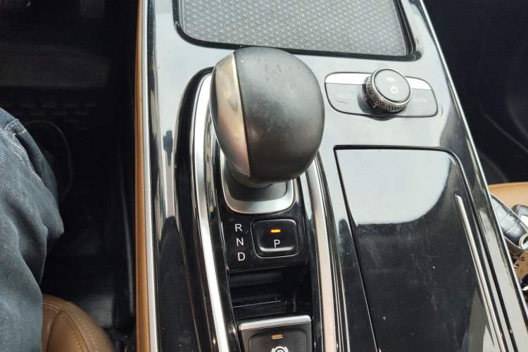 Used AION S 2020 Meizu 580 Gear Lever