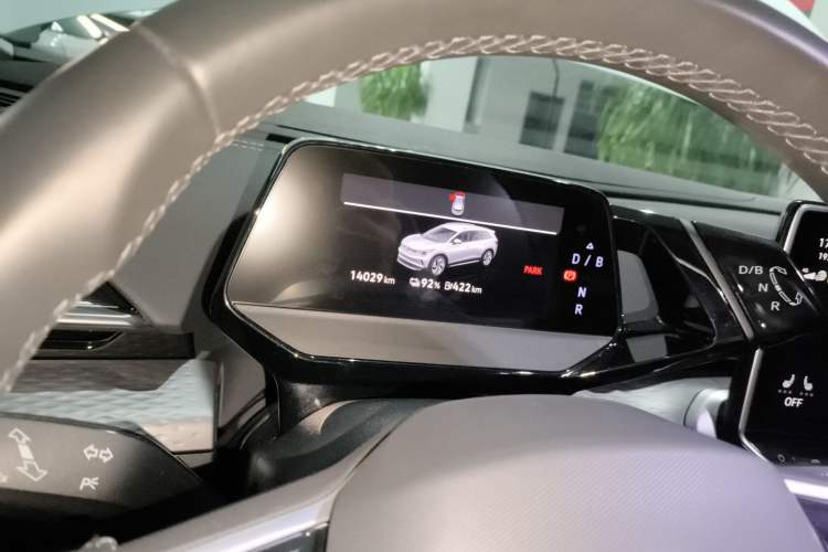 Used Volkswagen ID.6 X 2023 Pure Edition
