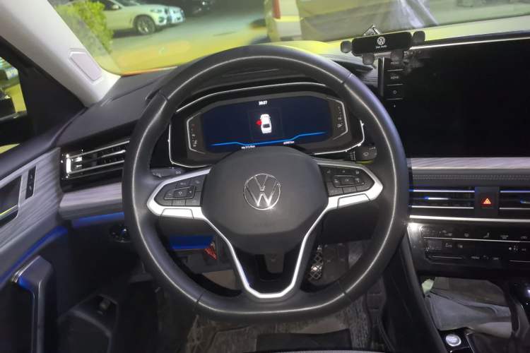 Used Volkswagen Sagitar 2023 300TSI DSG Excellence Edition Steering Wheel