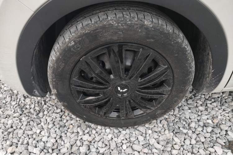 Used Wuling Bingo 2023 410 km Lingxi Deluxe Edition
