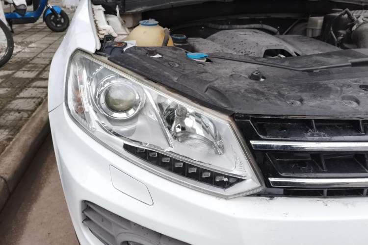 Used Zotye T600 2014 1.5T Manual Luxury Model
