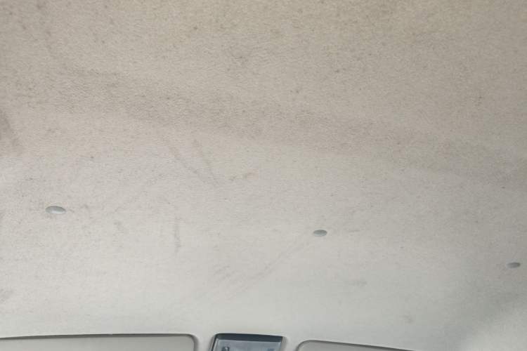 Used Jinbei Hiace X30 2021 1.5L Deluxe Edition Aluminum Wheels Two-Tone Design Central Air Conditioning MP5 Version Van China VI Standard SWC15M Headliner