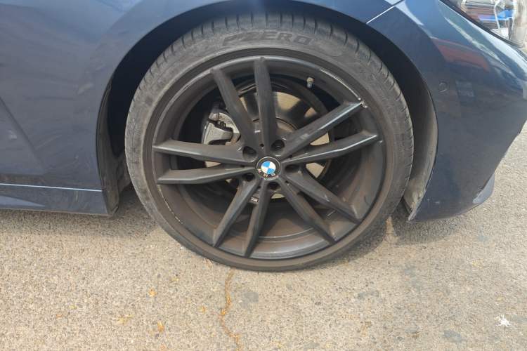 Used BMW 4 Series 2021 425i M Sport Night Edition Right Front Wheel Hub