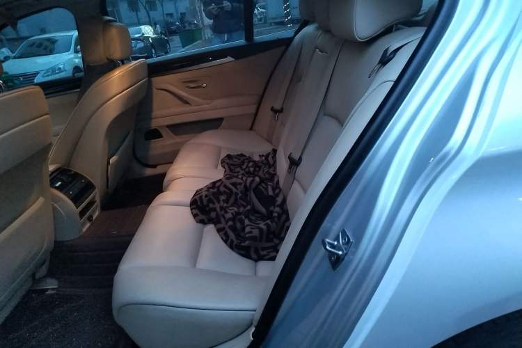 Used BMW 5 Series 2011 523Li Luxury Model