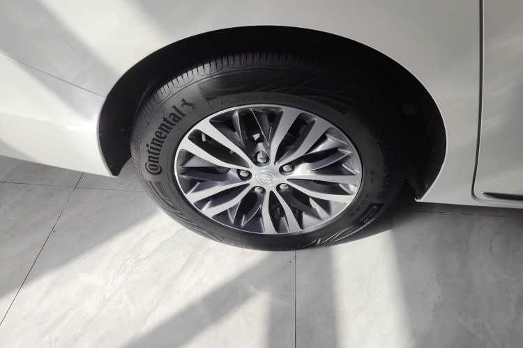 Used Buick GL8 2023 ES Lu Zun Comfort Model Exterior 5