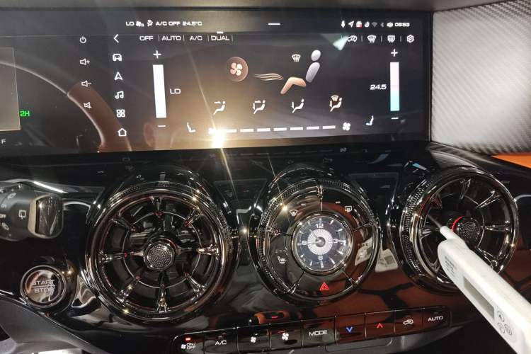 Used Cyberspace Tank 300 2023 2.0T Cyber Knight