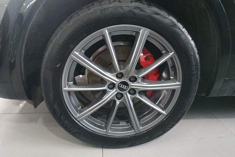 Used Audi Q5L 2022 40T Fashionable and Dynamic Model