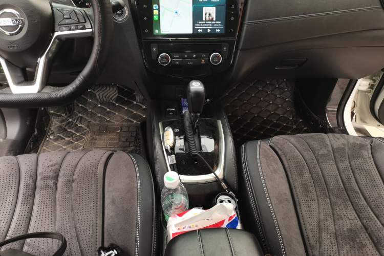 Used Nissan X-Trail 2019 2.0L CVT Smart Connect Comfort Edition 2WD Gear Lever