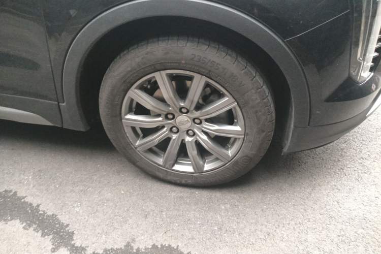 Used Cadillac XT4 2022 28T Two-Wheel-Drive Luxury Version