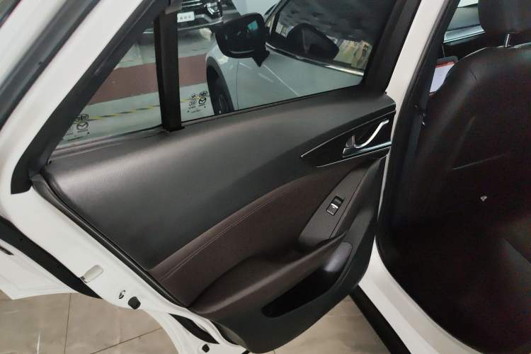 Used Mazda CX-4 2021 2.0L Automatic Two-Wheel Drive Blue Sky Luxury Edition